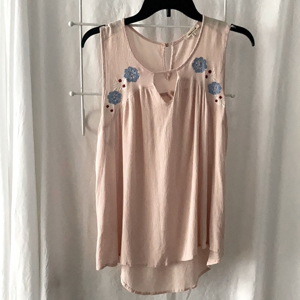 Women’s Sz M Bleuh ciel tank top